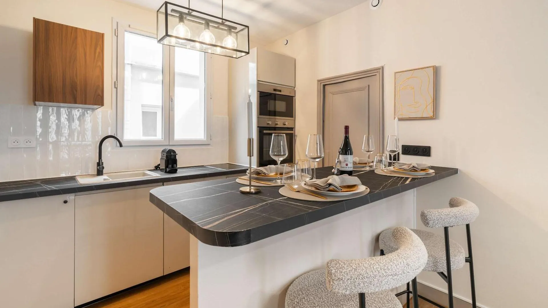 Family Apartment In Paříž Francie