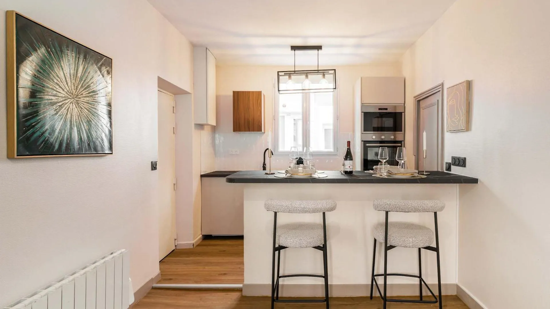 Family Apartment In Paříž